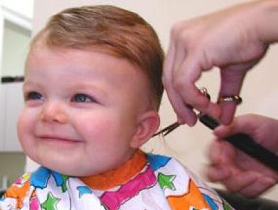 Hur man klipper ett barns hår med en klippare hemma Hur man klipper ett barns hår